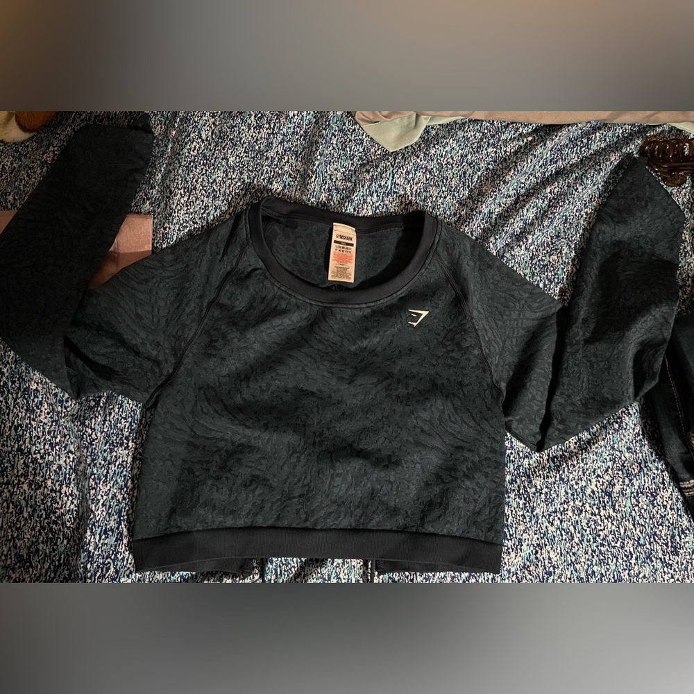 Gymshark Crop Top - image 1